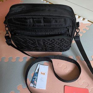 Lug Carousel XL Crossbody Bag (Midnight black)
